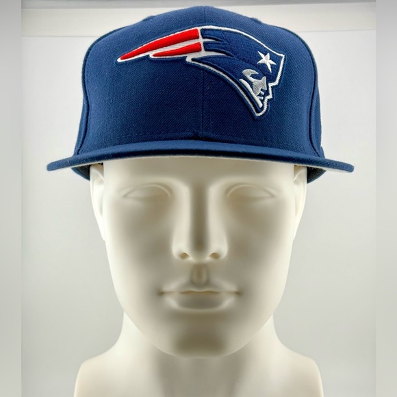 New Era Other - NFL Football New England Patriots Hat/Cap New Era 59Fifty Size 7 1/4 used!